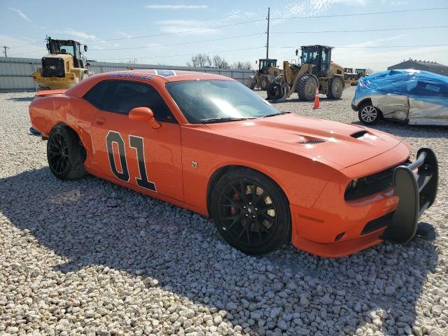 2C3CDZFJ2KH719596 - 2019 DODGE CHALLENGER R/T SCAT PACK ORANGE photo 4