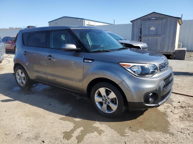 KNDJN2A29K7020629 - 2019 KIA SOUL GRAY photo 4