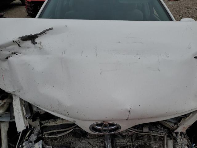 4T1BF3EK1BU721308 - 2011 TOYOTA CAMRY BASE WHITE photo 11