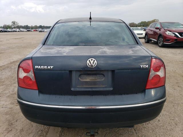 WVWAE63B15E083082 - 2005 VOLKSWAGEN PASSAT GLS TDI BLUE photo 6