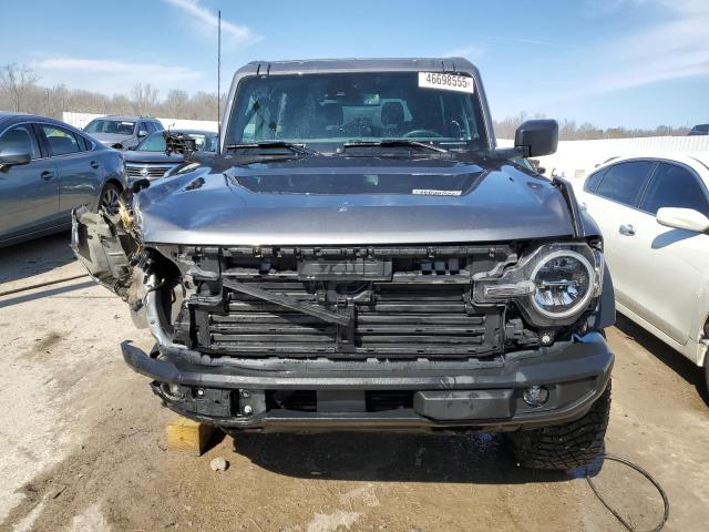 1FMDE5CH2PLC18267 - 2023 FORD BRONCO BASE GRAY photo 5