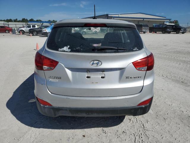 KM8JT3AC7AU057405 - 2010 HYUNDAI TUCSON GLS SILVER photo 6