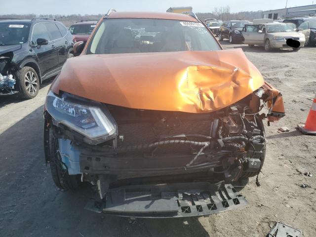 JN8AT2MT0HW394110 - 2017 NISSAN ROGUE S ORANGE photo 5