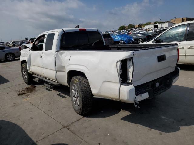 5TFRX5GN8JX123331 - 2018 TOYOTA TACOMA ACCESS CAB WHITE photo 2