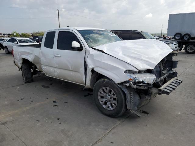 5TFRX5GN8JX123331 - 2018 TOYOTA TACOMA ACCESS CAB WHITE photo 4