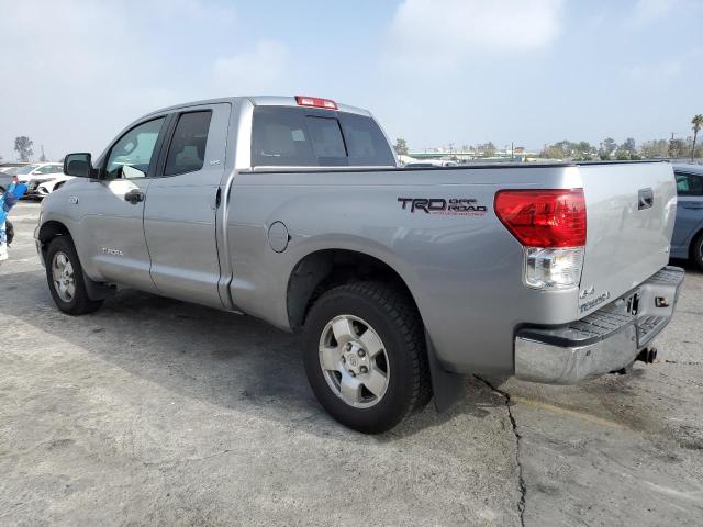 5TFUW5F11AX150513 - 2010 TOYOTA TUNDRA DOUBLE CAB SR5 SILVER photo 2