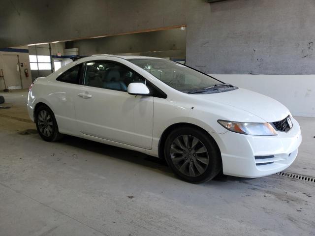 2HGFG1B96AH532844 - 2010 HONDA CIVIC EXL WHITE photo 4