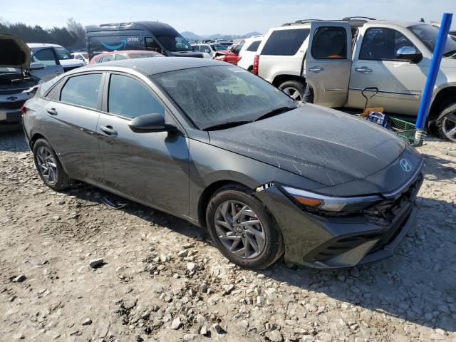 KMHLM4DG5RU701120 - 2024 HYUNDAI ELANTRA SEL GRAY photo 4