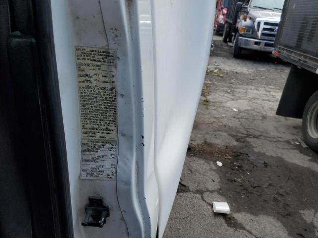 1GBHG31R721143994 - 2002 CHEVROLET BOX TRUCK WHITE photo 10