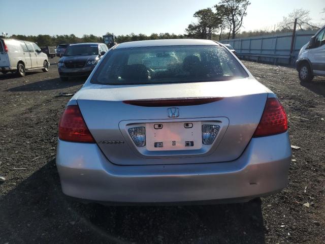 1HGCM56167A226760 - 2007 HONDA ACCORD VALUE SILVER photo 6