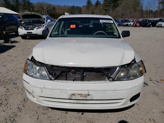 4T1BF28B61U175187 - 2001 TOYOTA AVALON XL WHITE photo 5