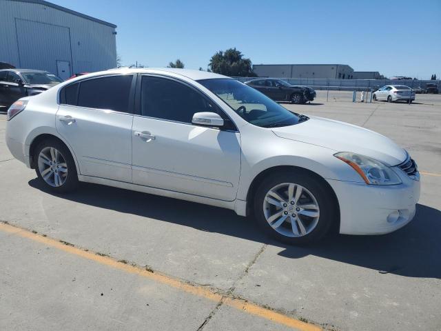 1N4BL2AP5BN444574 - 2011 NISSAN ALTIMA SR WHITE photo 4