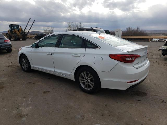 5NPE24AF8GH262470 - 2016 HYUNDAI SONATA SE WHITE photo 2