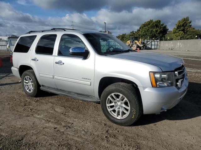 1GNUCBE06AR126039 - 2010 CHEVROLET TAHOE C1500 LT SILVER photo 4