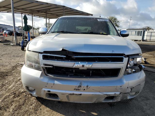 1GNUCBE06AR126039 - 2010 CHEVROLET TAHOE C1500 LT SILVER photo 5