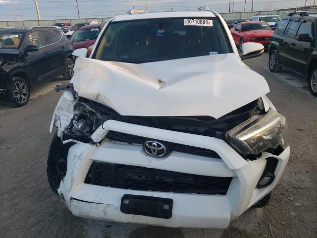 JTEZU5JR4G5145489 - 2016 TOYOTA 4RUNNER SR5 WHITE photo 5