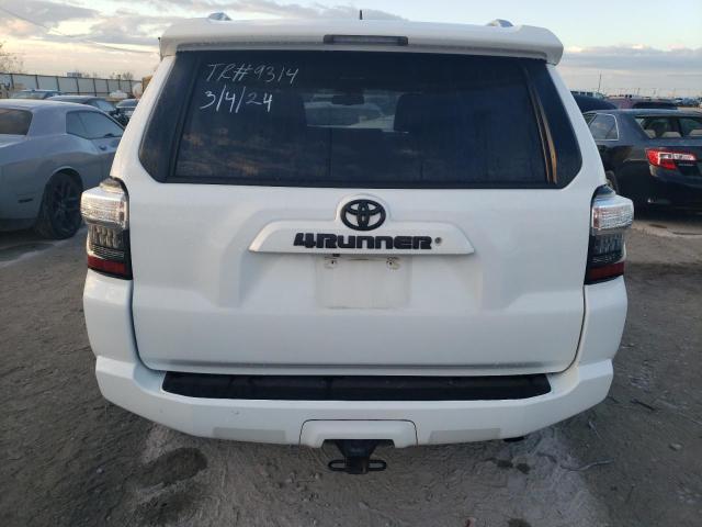 JTEZU5JR4G5145489 - 2016 TOYOTA 4RUNNER SR5 WHITE photo 6