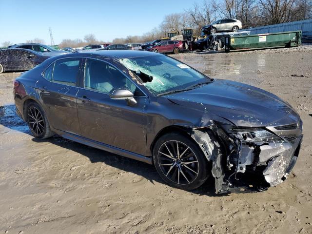 4T1G11AK3RU844066 - 2024 TOYOTA CAMRY SE NIGHT SHADE GRAY photo 4