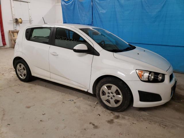 1G1JA6SH3G4174955 - 2016 CHEVROLET SONIC LS WHITE photo 4