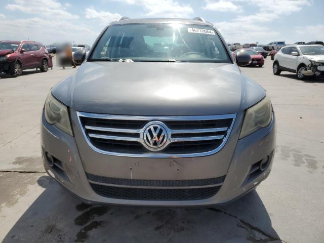 WVGBV75N79W000963 - 2009 VOLKSWAGEN TIGUAN SE GRAY photo 5