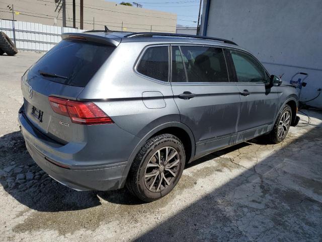 3VV2B7AX6KM089288 - 2019 VOLKSWAGEN TIGUAN SE GRAY photo 3