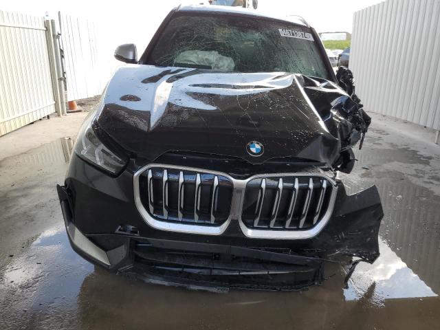 WBX73EF04R5Y55359 - 2024 BMW X1 XDRIVE28I BLACK photo 5