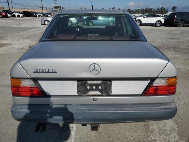 WDBEA30D5GA139258 - 1986 MERCEDES-BENZ 300 E SILVER photo 6