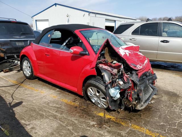 3VWPF31Y18M403865 - 2008 VOLKSWAGEN NEW BEETLE CONVERTIBLE S RED photo 4