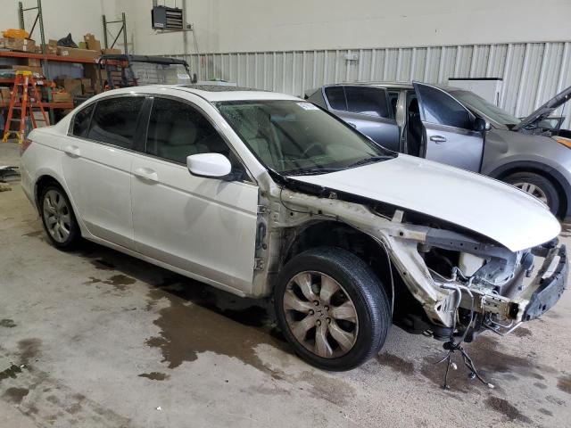 1HGCP2F75AA007886 - 2010 HONDA ACCORD EX WHITE photo 4