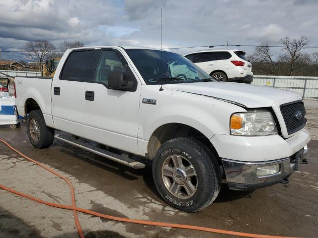 1FTRW14W84KD44082 - 2004 FORD F150 SUPERCREW WHITE photo 4