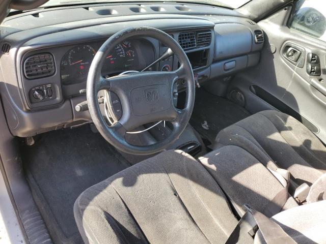 1B7GL22N2YS711368 - 2000 DODGE DAKOTA SILVER photo 8