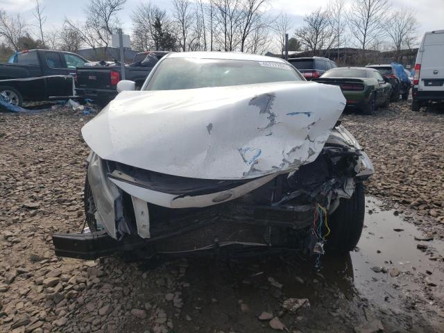 5XXGM4A77DG234551 - 2013 KIA OPTIMA LX WHITE photo 5