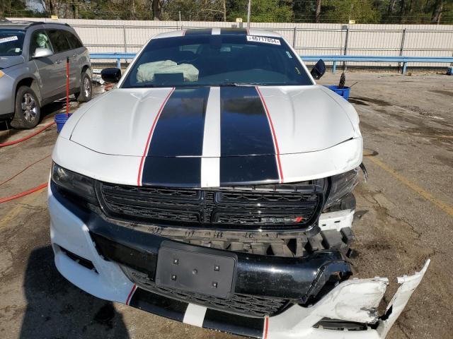 2C3CDXHG4JH337753 - 2018 DODGE CHARGER SXT PLUS WHITE photo 5