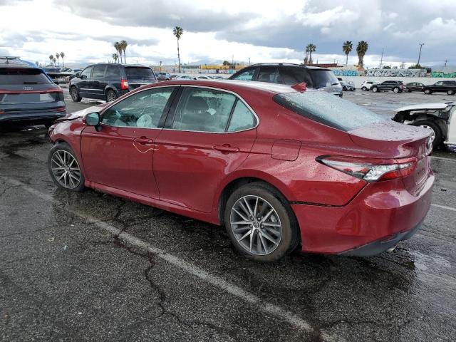 4T1F31AK5NU598573 - 2022 TOYOTA CAMRY XLE RED photo 2