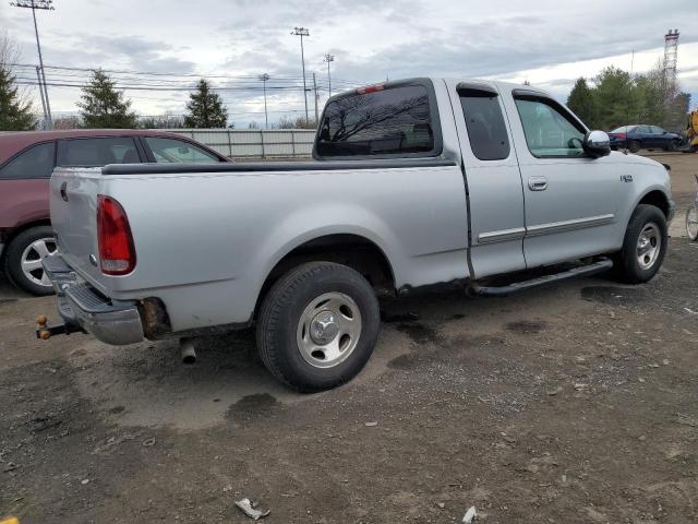 1FTZX1729YKA94086 - 2000 FORD F150 SILVER photo 3