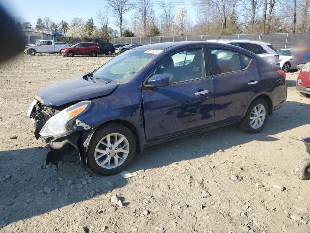 3N1CN7AP2JL822065 - 2018 NISSAN VERSA S BLUE photo 1