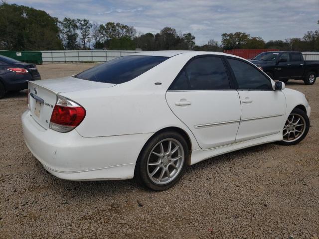 4T1BF32K45U604122 - 2005 TOYOTA CAMRY LE WHITE photo 3