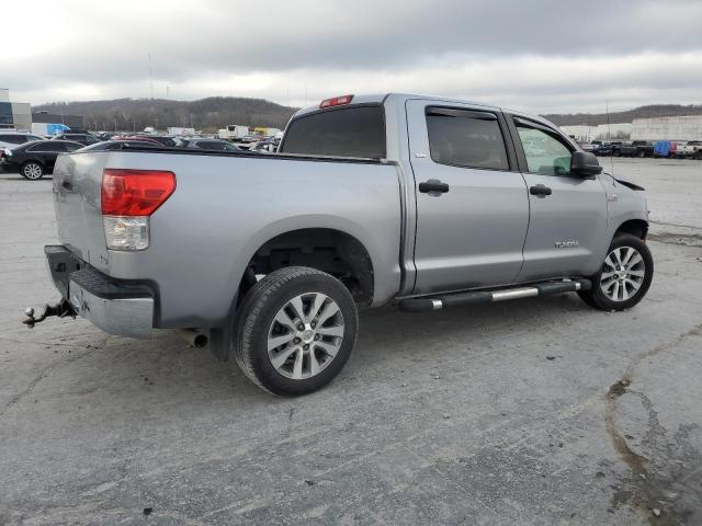 5TFDY5F16CX230998 - 2012 TOYOTA TUNDRA CREWMAX SR5 GRAY photo 3