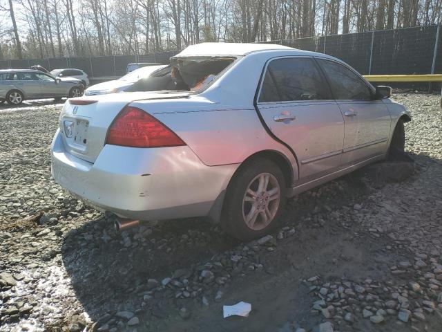 1HGCM56756A014645 - 2006 HONDA ACCORD EX SILVER photo 3