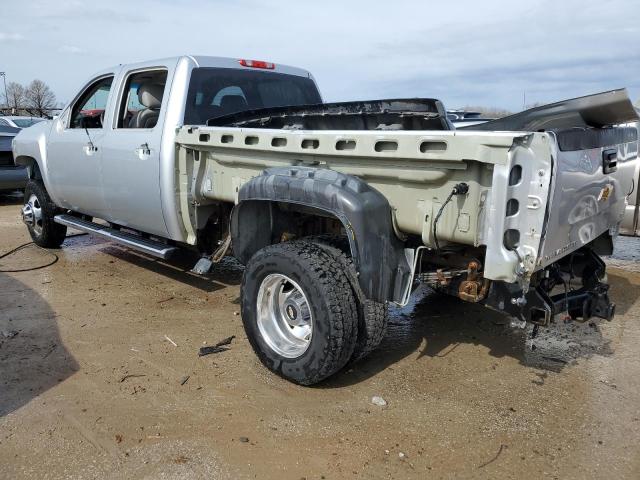 1GC4K0C83CF238276 - 2012 CHEVROLET SILVERADO K3500 LT SILVER photo 2