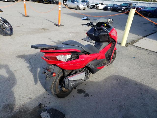 MLHNF0405F5100232 - 2015 HONDA NSS300 RED photo 4