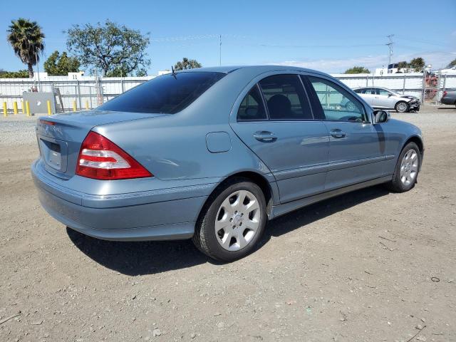 WDBRF61J45A719428 - 2005 MERCEDES-BENZ C 240 GRAY photo 3