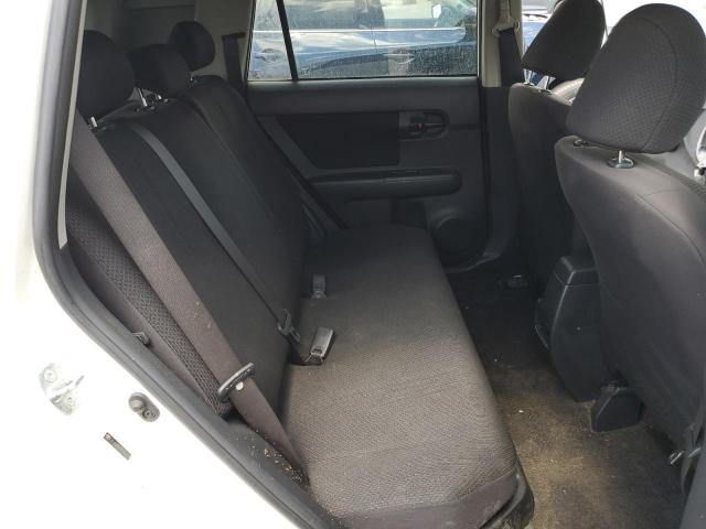 JTLKE50E691082315 - 2009 TOYOTA SCION XB WHITE photo 11
