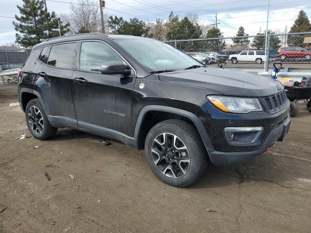 3C4NJDDBXLT233302 - 2020 JEEP COMPASS TRAILHAWK BLACK photo 4