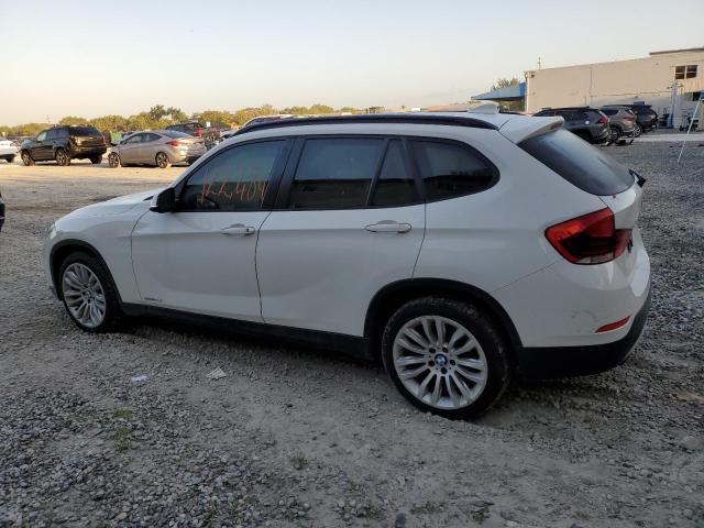 WBAVM1C51FV317365 - 2015 BMW X1 SDRIVE28I WHITE photo 2