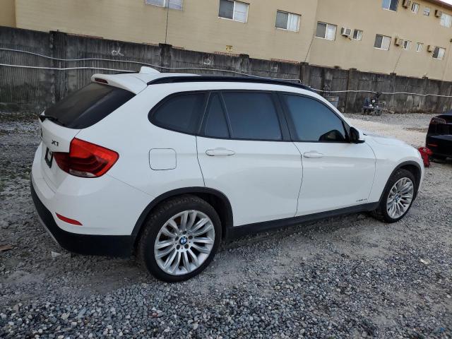 WBAVM1C51FV317365 - 2015 BMW X1 SDRIVE28I WHITE photo 3