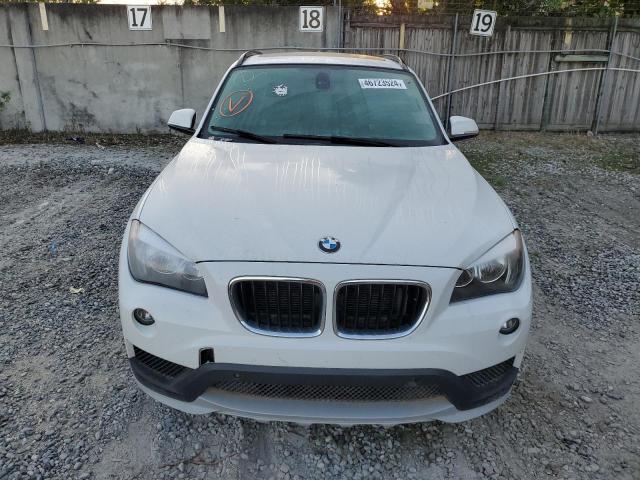 WBAVM1C51FV317365 - 2015 BMW X1 SDRIVE28I WHITE photo 5