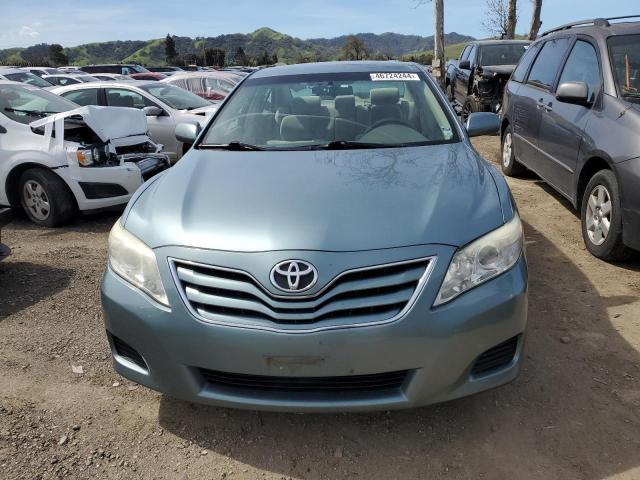 4T1BF3EK6BU630888 - 2011 TOYOTA CAMRY BASE BLUE photo 5