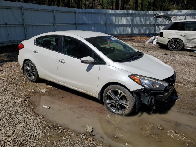 KNAFX4A85G5481343 - 2016 KIA FORTE EX WHITE photo 4