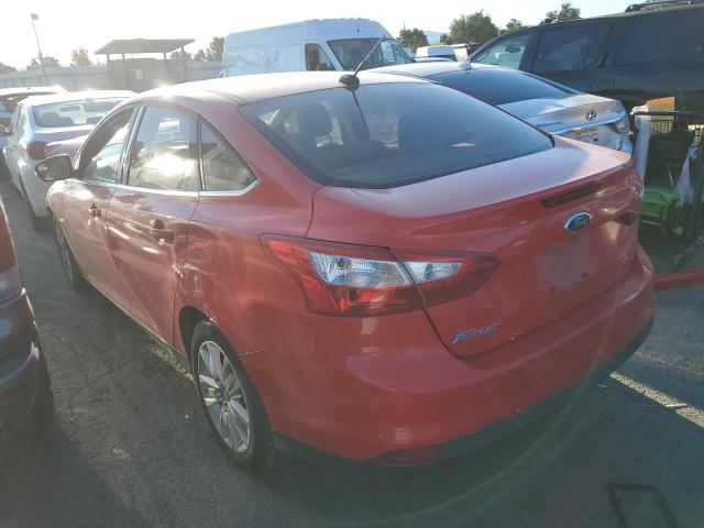 1FAHP3H28CL375875 - 2012 FORD FOCUS SEL RED photo 2